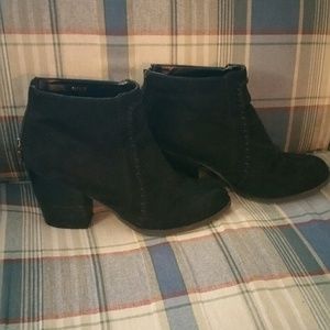Cute black booties!